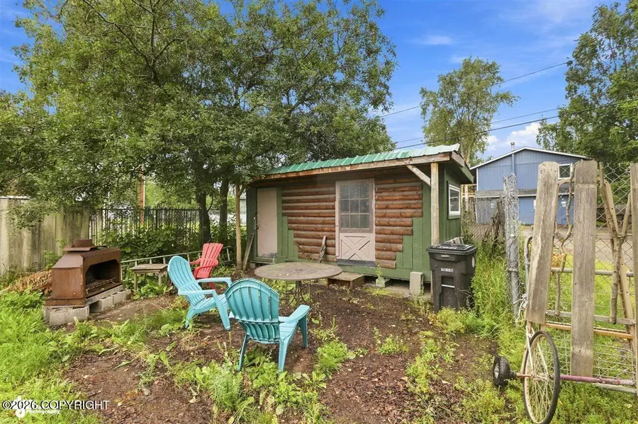 1335 Ingra Street, Anchorage, AK 99501 - #2