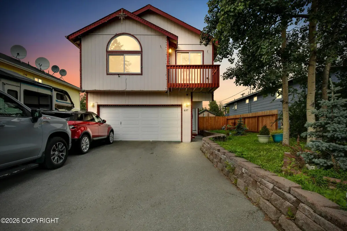 837 E 12th Avenue, Anchorage, AK 99501 - #1