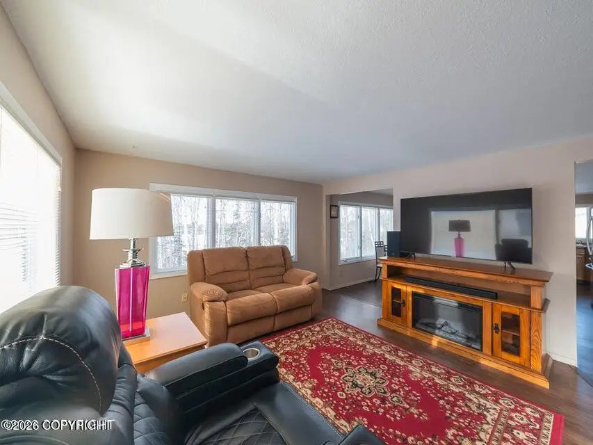 221 Creekside Street, Anchorage, AK 99504 - #3