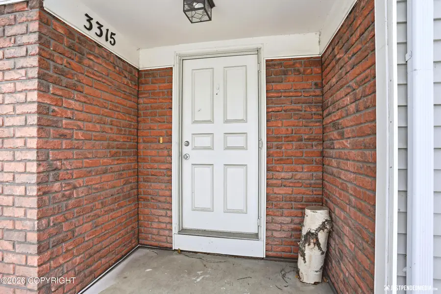 3315 Monticello Court, Anchorage, AK 99503 - Image #2