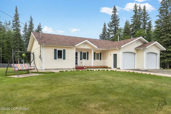 2462 Baby Bell Drive, North Pole, AK 99705
