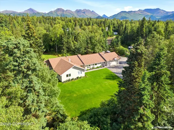 13201 Badger Lane, Anchorage, AK 99516