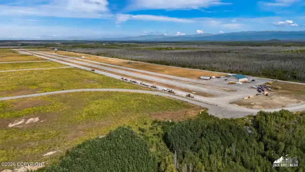 17696 N Sideslip Drive, Willow, AK 99688