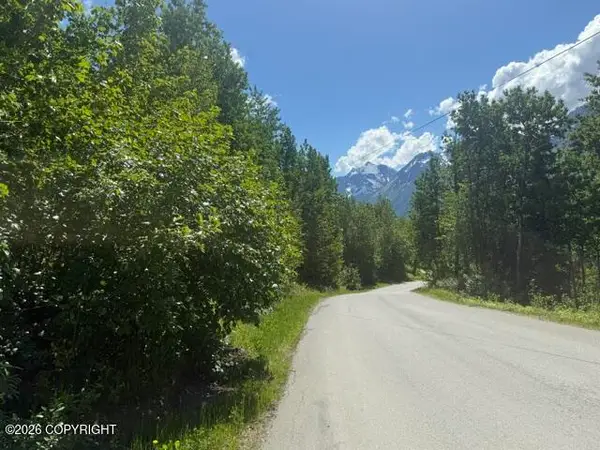 NHN Eklund Lt 2 Blk 2, Eagle River, AK 99577
