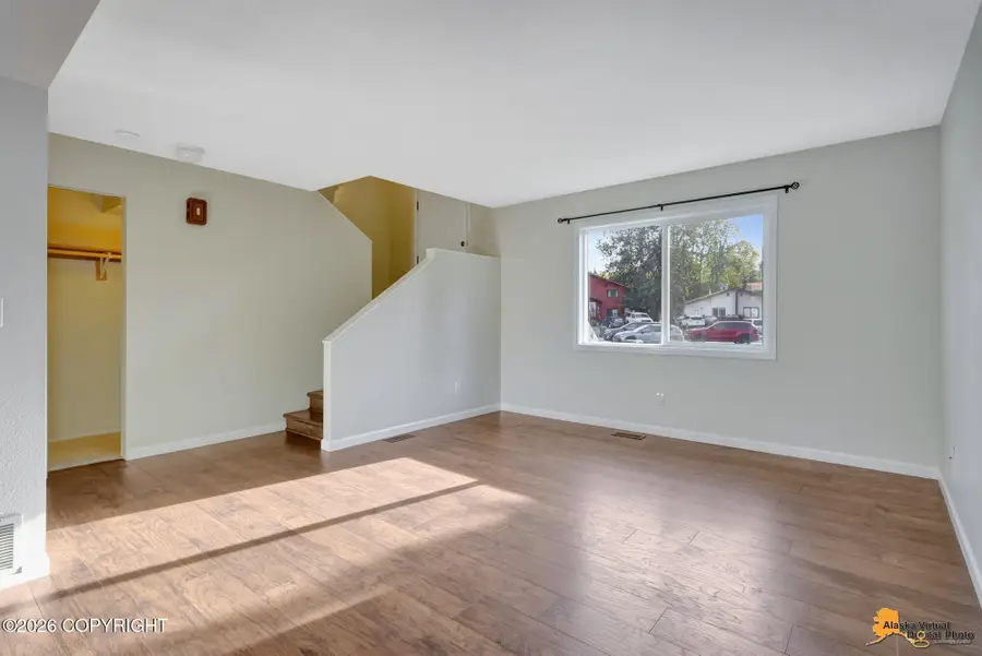 260 Fall Leaf Circle, Anchorage, AK 99504 - #2