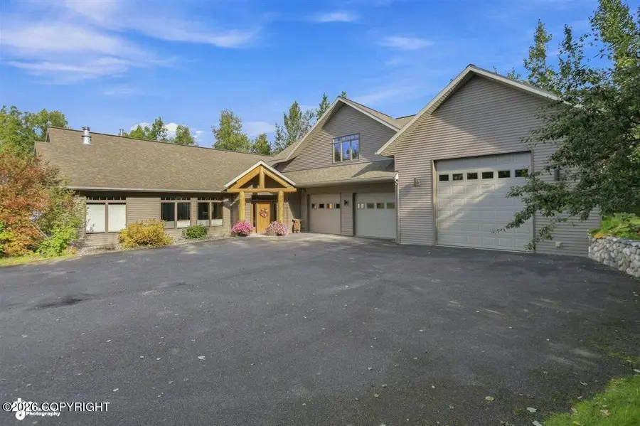 131 E Lake View Avenue, Wasilla, AK 99654 - #2