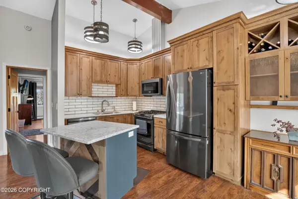 6510 E 16th Avenue, Anchorage, AK 99504