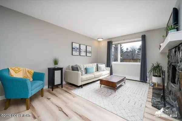 9740 Vanguard Drive, Anchorage, AK 99507