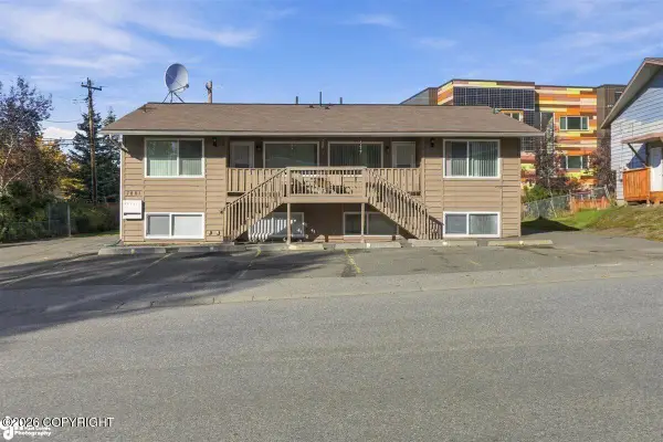 7801 Island Drive, Anchorage, AK 99504
