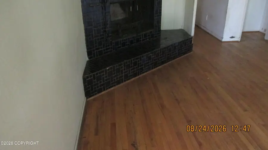 4210 E 3rd Avenue, Anchorage, AK 99508 - #2
