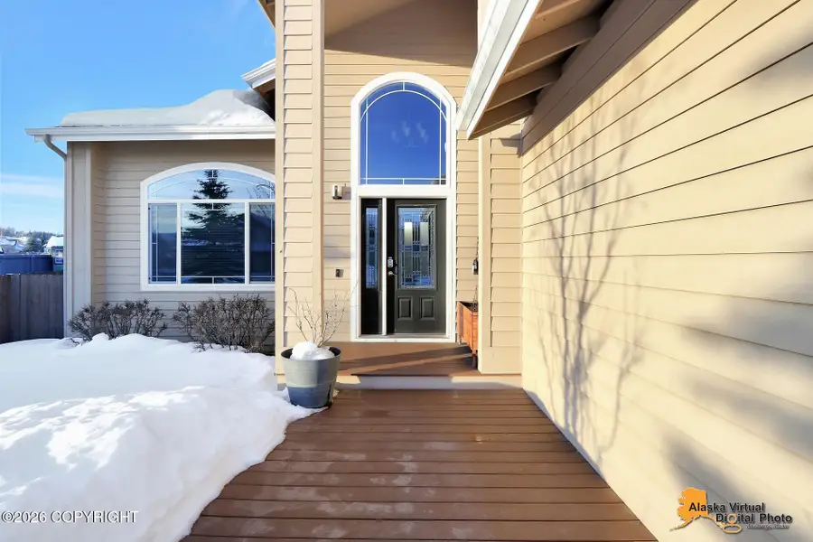 5637 Grand Teton Loop, Anchorage, AK 99502 - Image #2