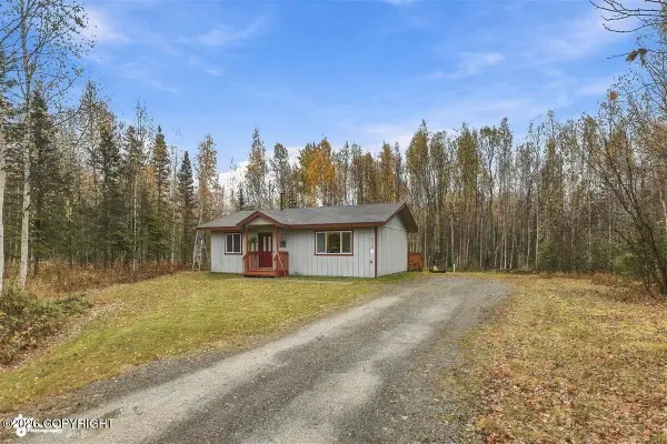 10410 W Pinckney Drive, Wasilla, AK 99623