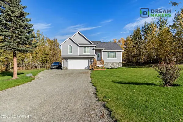 2925 S Emperors Circle, Wasilla, AK 99623