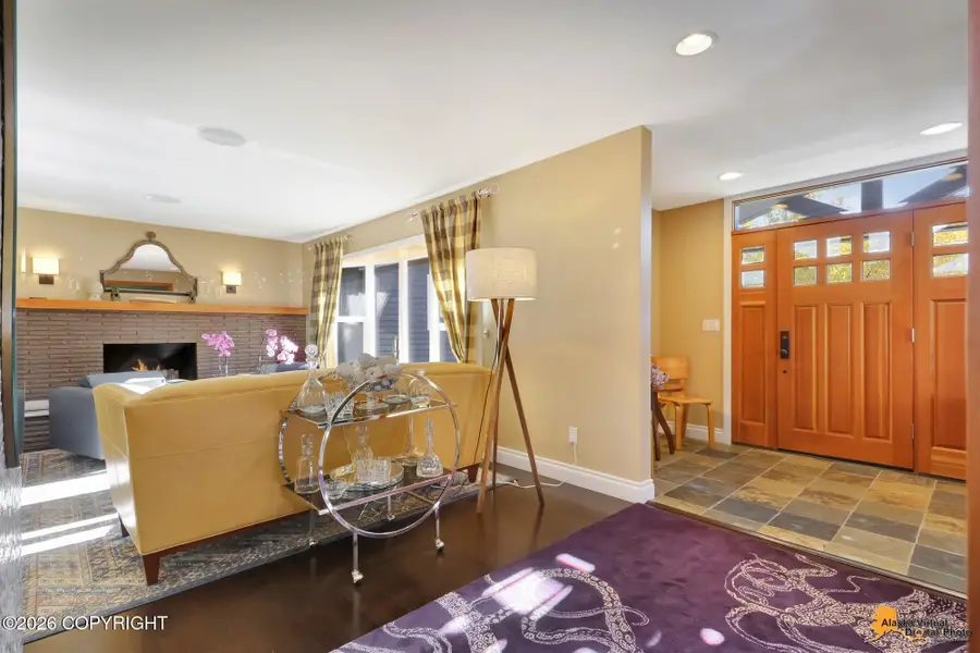 3717 Knik Avenue, Anchorage, AK 99517 - #3