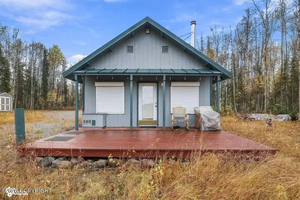 48324 S Brown Bear Road, Willow, AK 99688