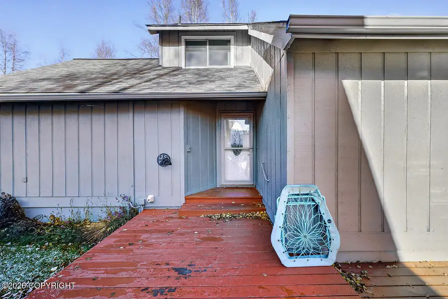 2431 Highgate Circle, Anchorage, AK 99502 - #2