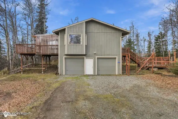 880 N Tammy Lane, Wasilla, AK 99623