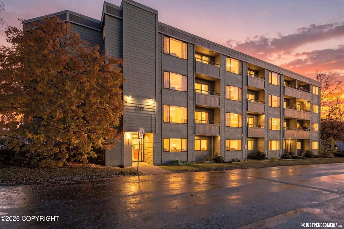 2201 Romig Place #206, Anchorage, AK 99503 - #1