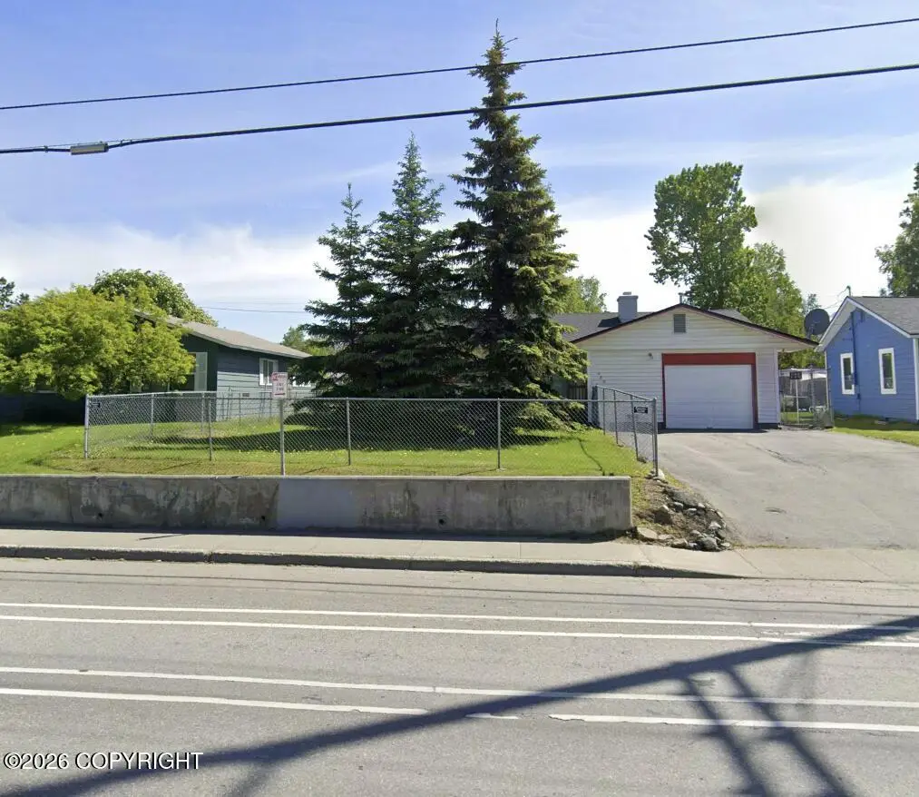 355 Pine Street, Anchorage, AK 99508 - #1