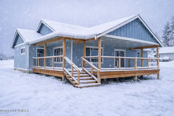 21617 E Quarah Lake Avenue, Talkeetna, AK 99676