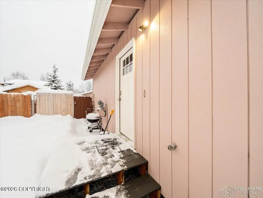 1110 Golden Berry Avenue, Anchorage, AK 99515 - Image #2