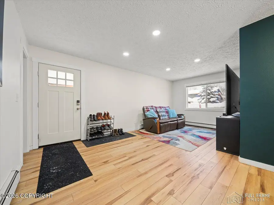 1110 Golden Berry Avenue, Anchorage, AK 99515 - Image #3