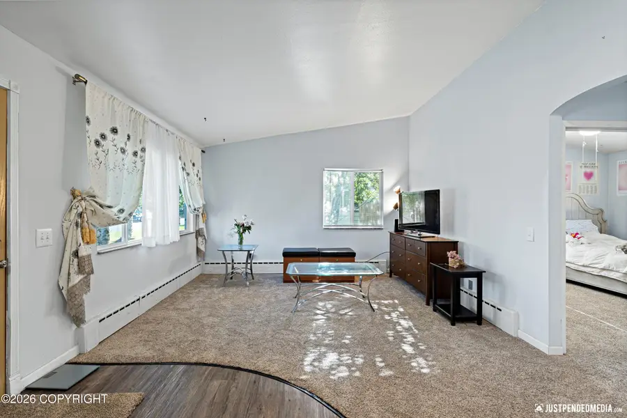7624 Dover Avenue, Anchorage, AK 99504 - Image #2