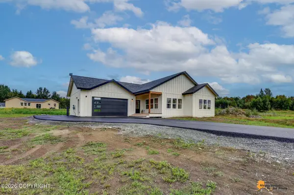 11879 E Apple Circle, Palmer, AK 99645