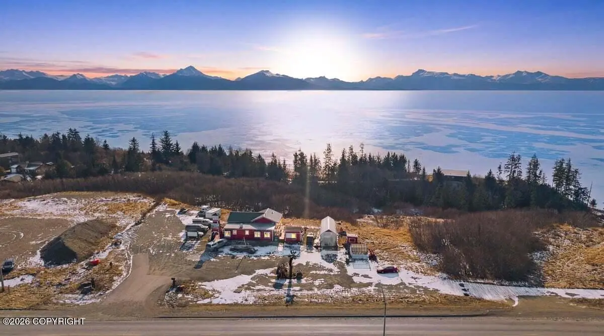 725 Sterling Highway, Homer, AK 99603 - #1