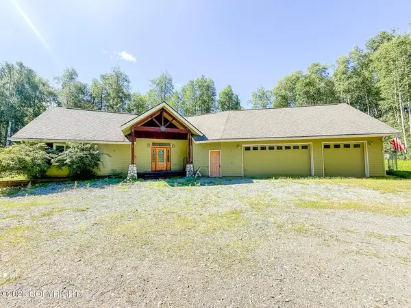 11838 N Hagion Shores Drive, Willow, AK 99688