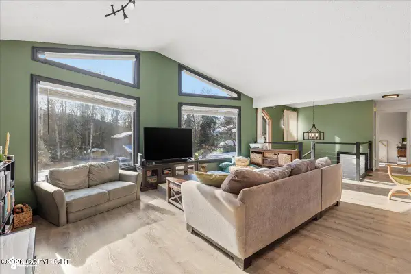 9607 St. George Circle, Eagle River, AK 99577