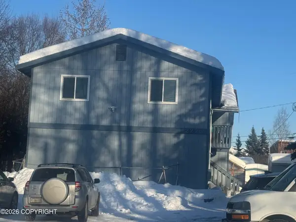 2225 Eagle Street, Anchorage, AK 99503