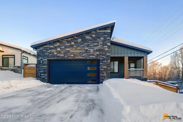 5470 Sandhill Loop, Anchorage, AK 99502