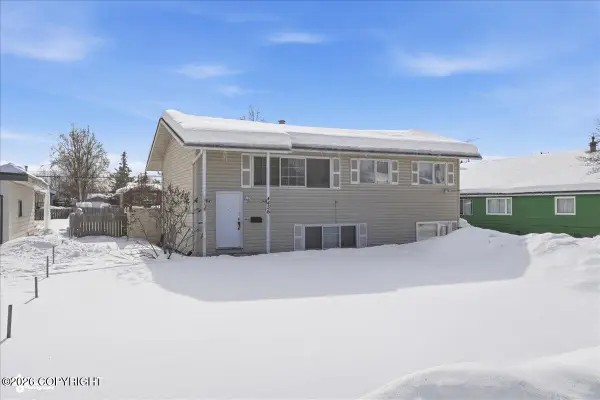 4436 E 6th Avenue, Anchorage, AK 99508
