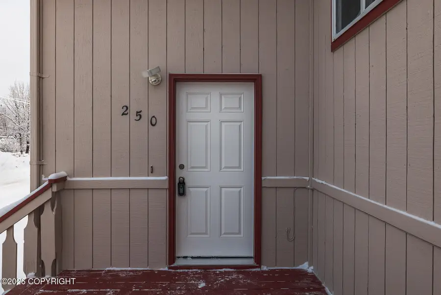 250 W Albrecht Avenue, Palmer, AK 99645 - Image #3