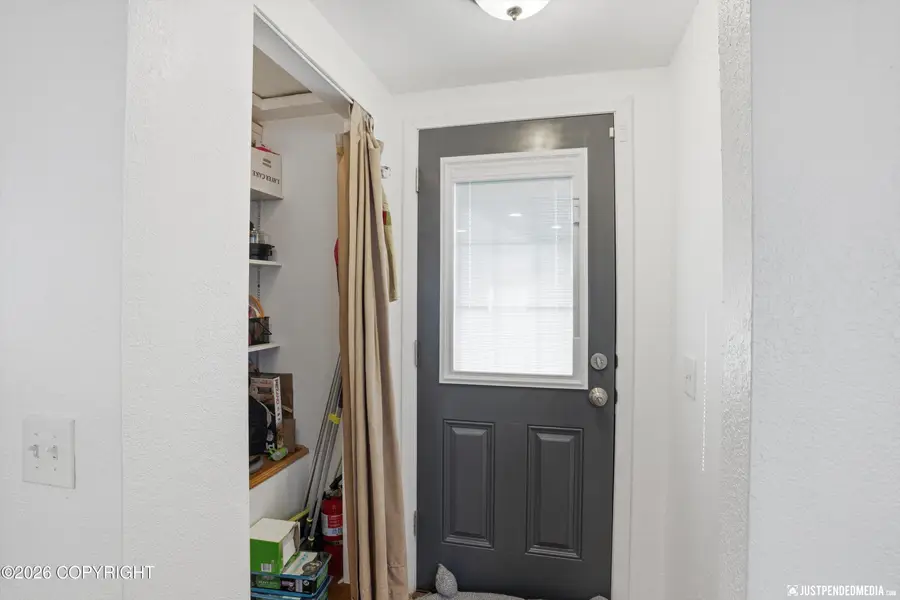 2724 W 65th Avenue, Anchorage, AK 99502 - #2