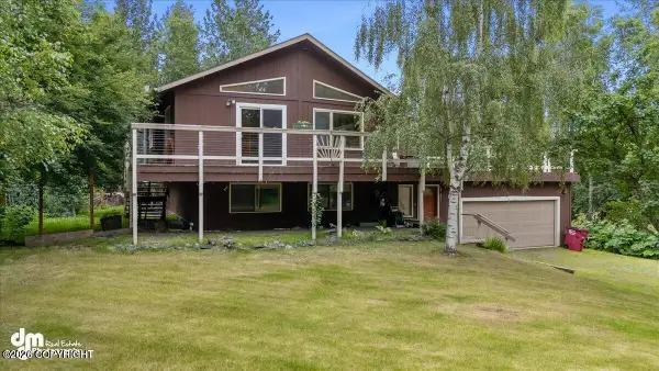 5625 E Rosebud Court, Wasilla, AK 99654