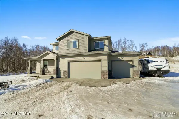 8700 E Windy Woods Loop, Palmer, AK 99645