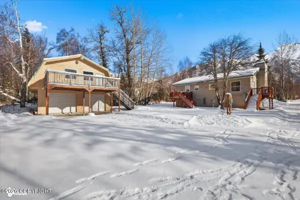 230 N Witherspoon Road, Palmer, AK 99645