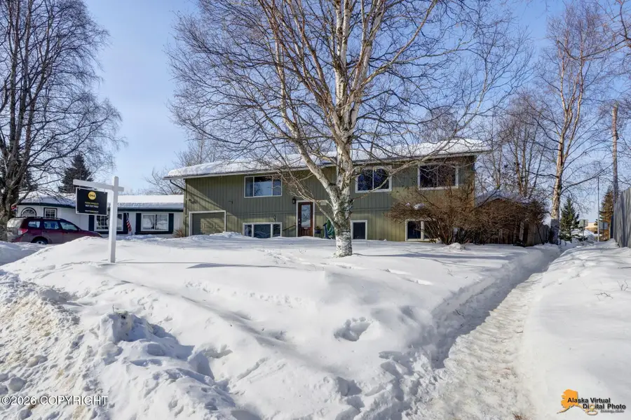 2631 Lyvona Lane, Anchorage, AK 99502 - #3