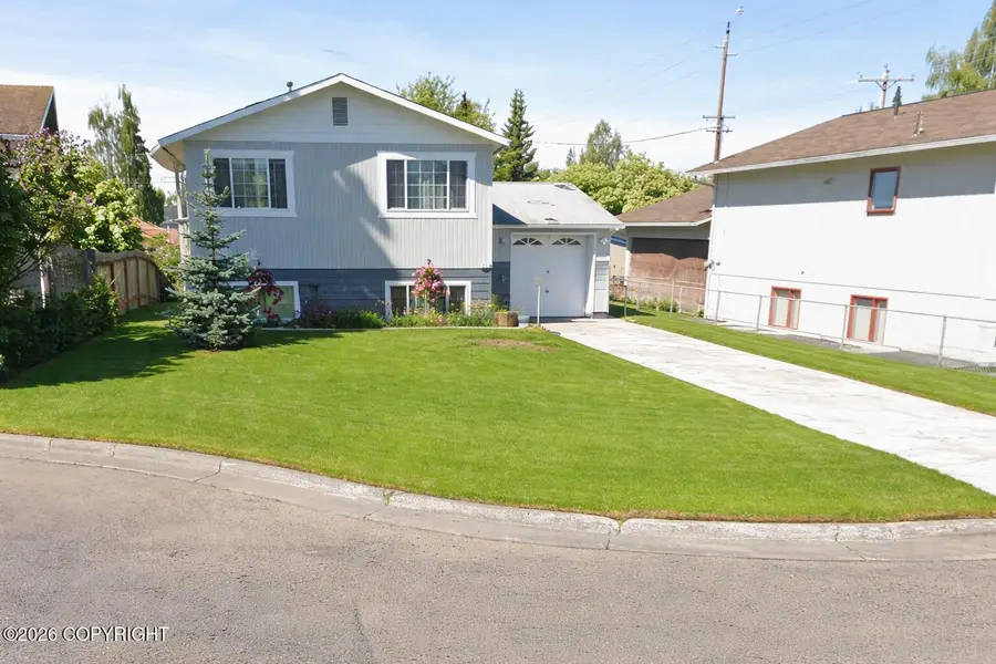 312 Thomas Circle, Anchorage, AK 99508 - #2