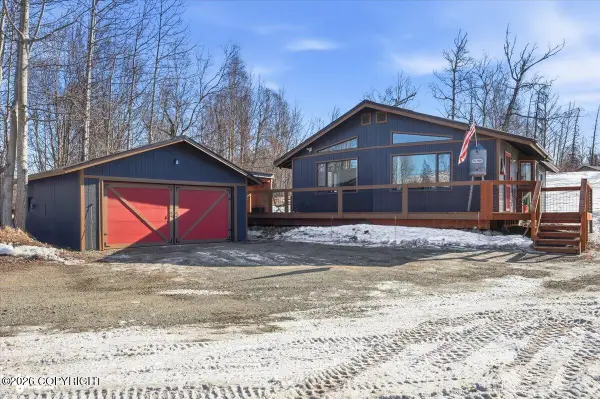 4020 N Palmer Fishhook Road, Palmer, AK 99645