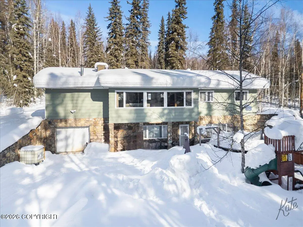 2451 Nugget Loop, Fairbanks, AK 99709 - #1