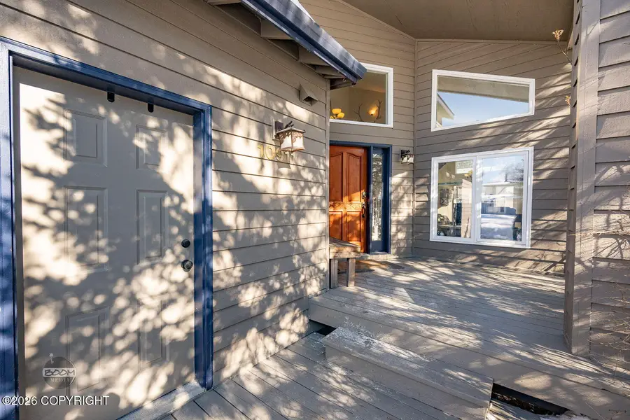 10911 Kaskanak Drive, Eagle River, AK 99577 - #2