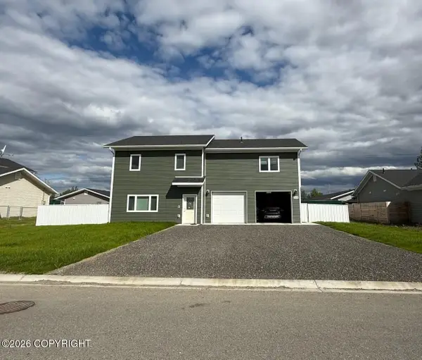 2659 Stryker Loop, North Pole, AK 99705