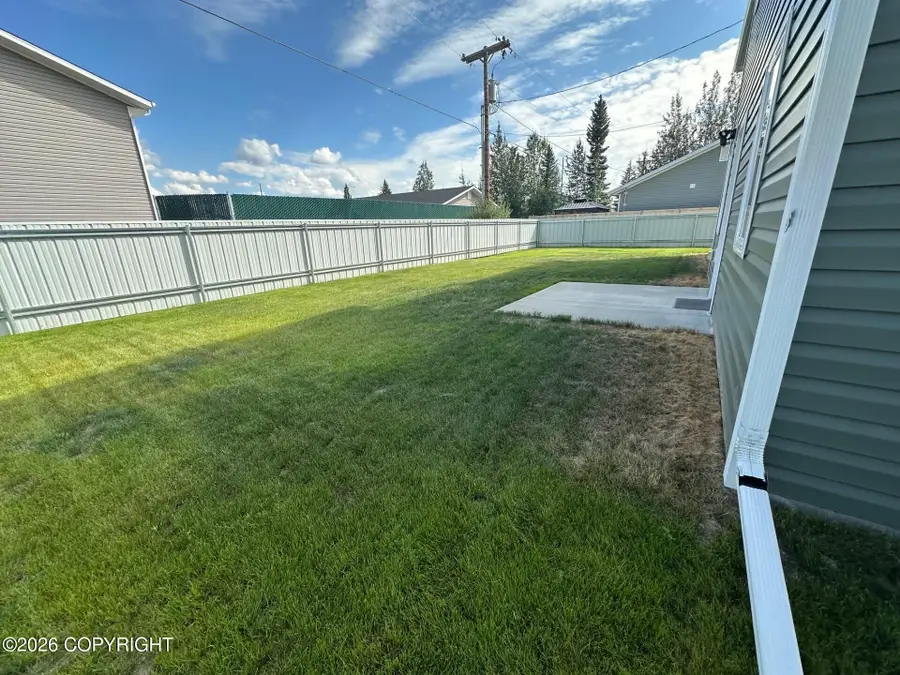 2659 Stryker Loop, North Pole, AK 99705 - #2