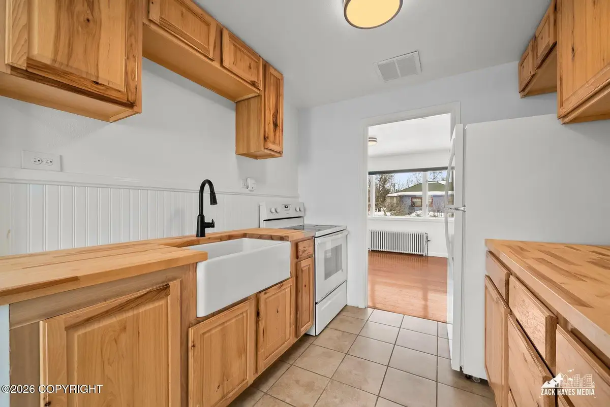 1026 P Street #7, Anchorage, AK 99501 - #1