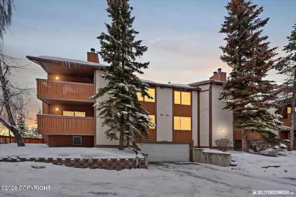 7240 Huntsmen Circle #4-A, Anchorage, AK 99518