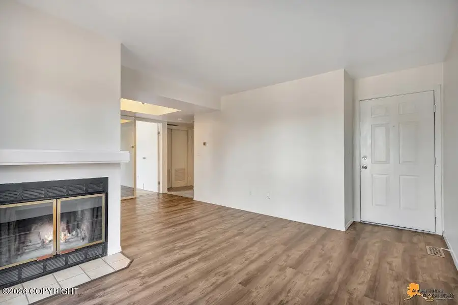 7240 Huntsmen Circle #4-A, Anchorage, AK 99518 - #2