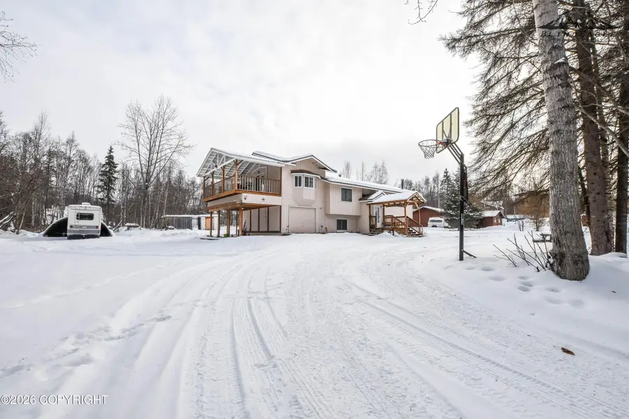 20735 Crabtree Street, Chugiak, AK 99567 - #2